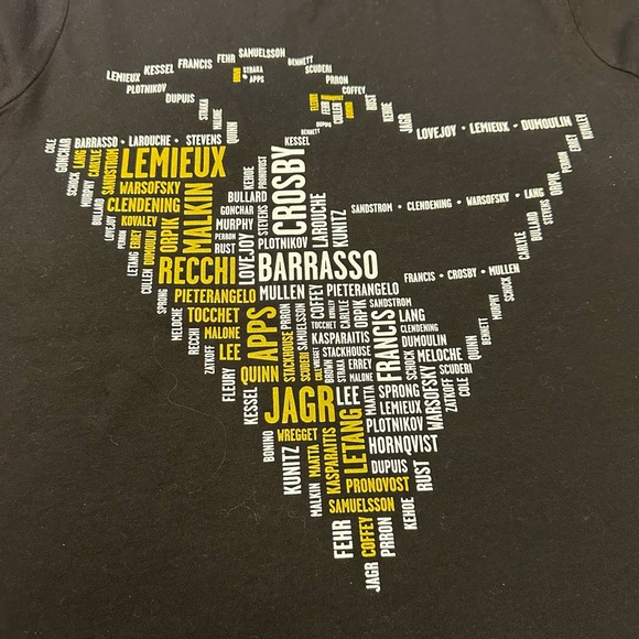 Next Level Apparel Pittsburgh Penguins Blk Graphic short sleeve TShirt Sz M NWOT - Picture 3 of 9